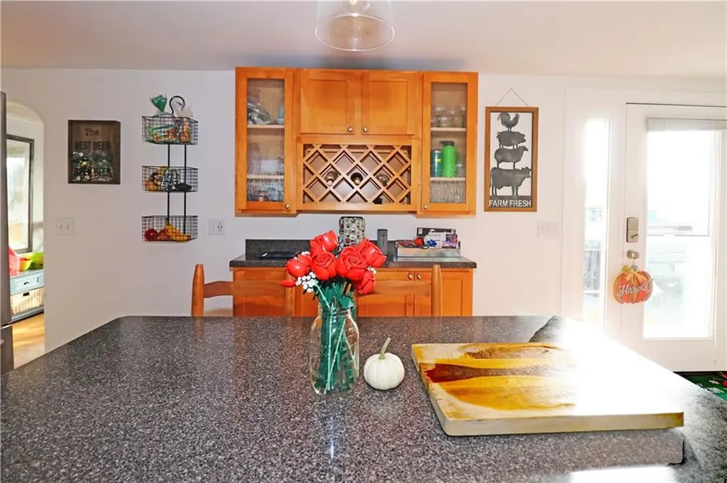 71 Douglas Avenue Portsmouth RI 02871