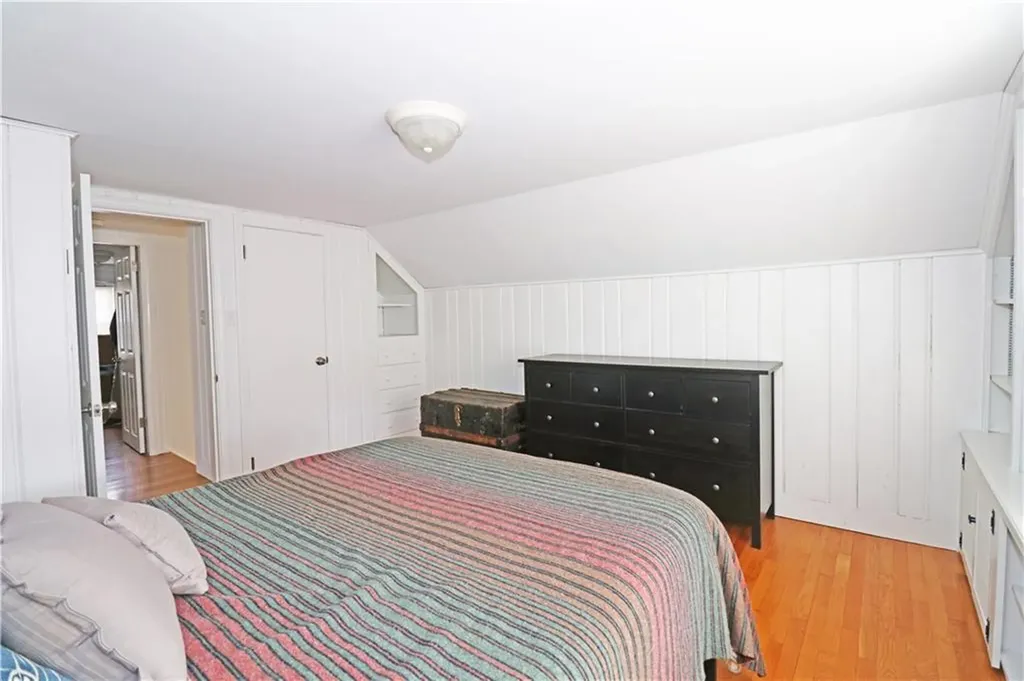 71 Douglas Avenue Portsmouth RI 02871
