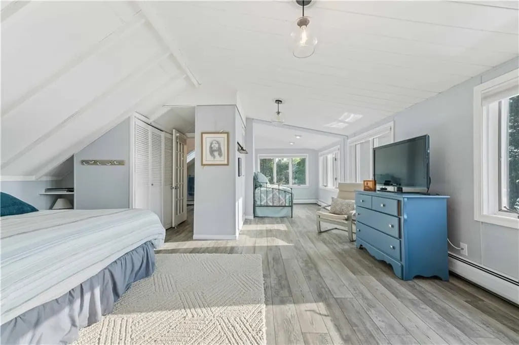147 Grand View Drive Warwick RI 02886
