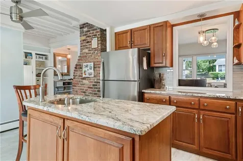 147 Grand View Drive Warwick RI 02886