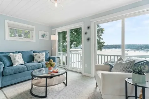 147 Grand View Drive Warwick RI 02886