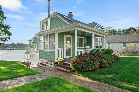 147 Grand View Drive Warwick RI 02886