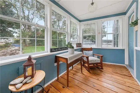 147 Grand View Drive Warwick RI 02886