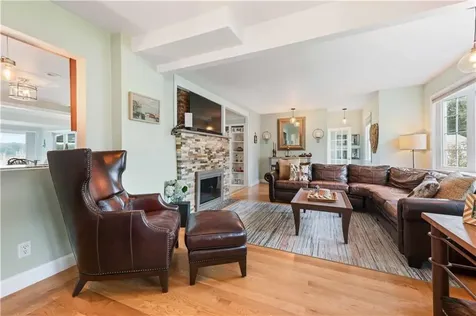 147 Grand View Drive Warwick RI 02886