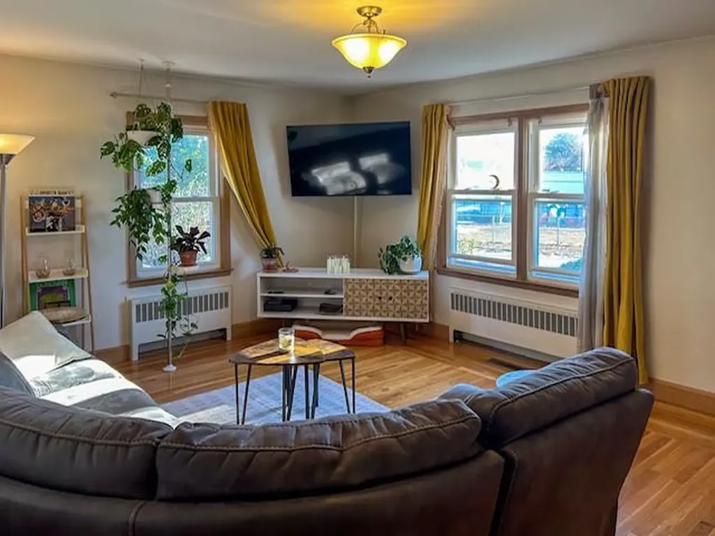 41 Cottage Street Cranston RI 02910