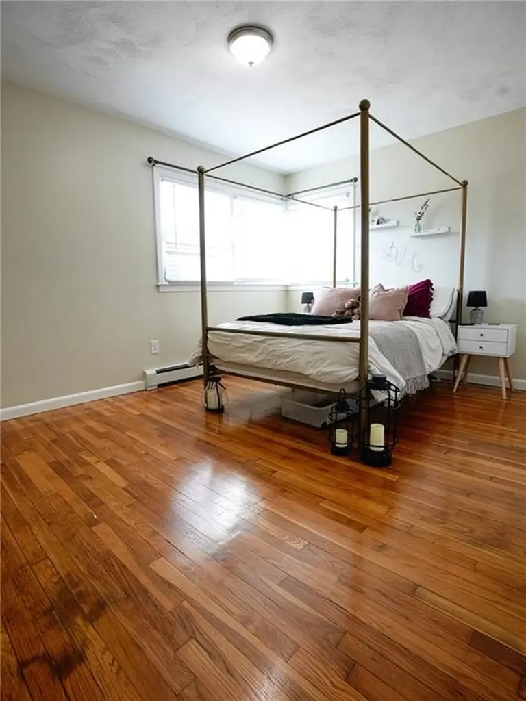 50 Elton Circle Cranston RI 02921