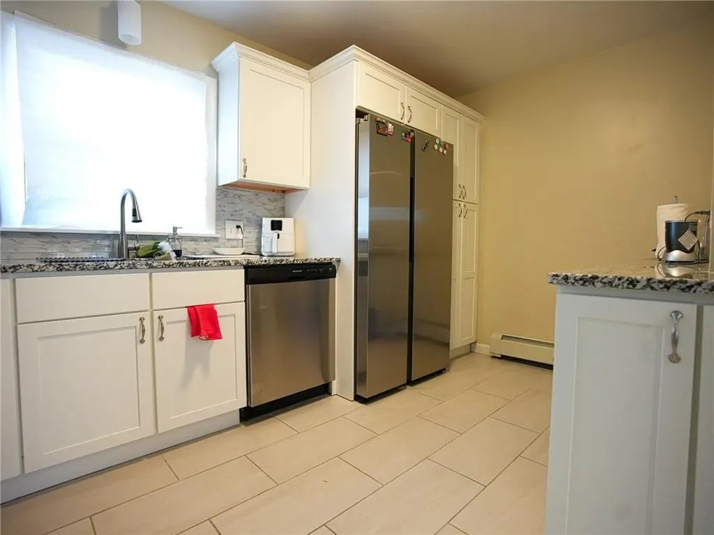 50 Elton Circle Cranston RI 02921