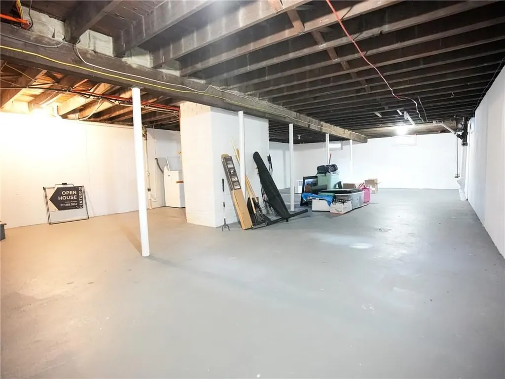 50 Elton Circle Cranston RI 02921