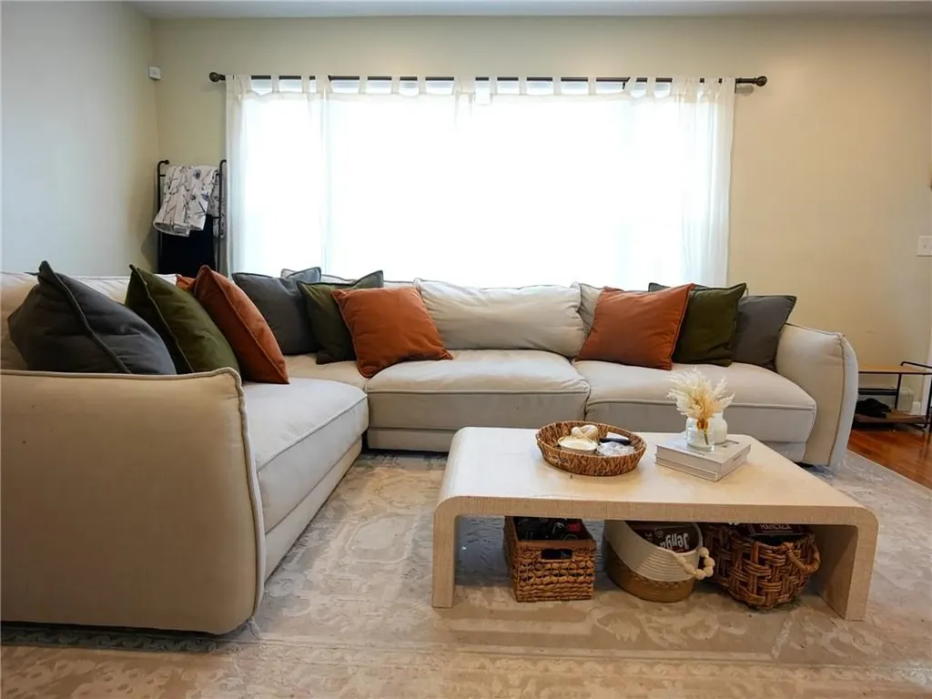 50 Elton Circle Cranston RI 02921