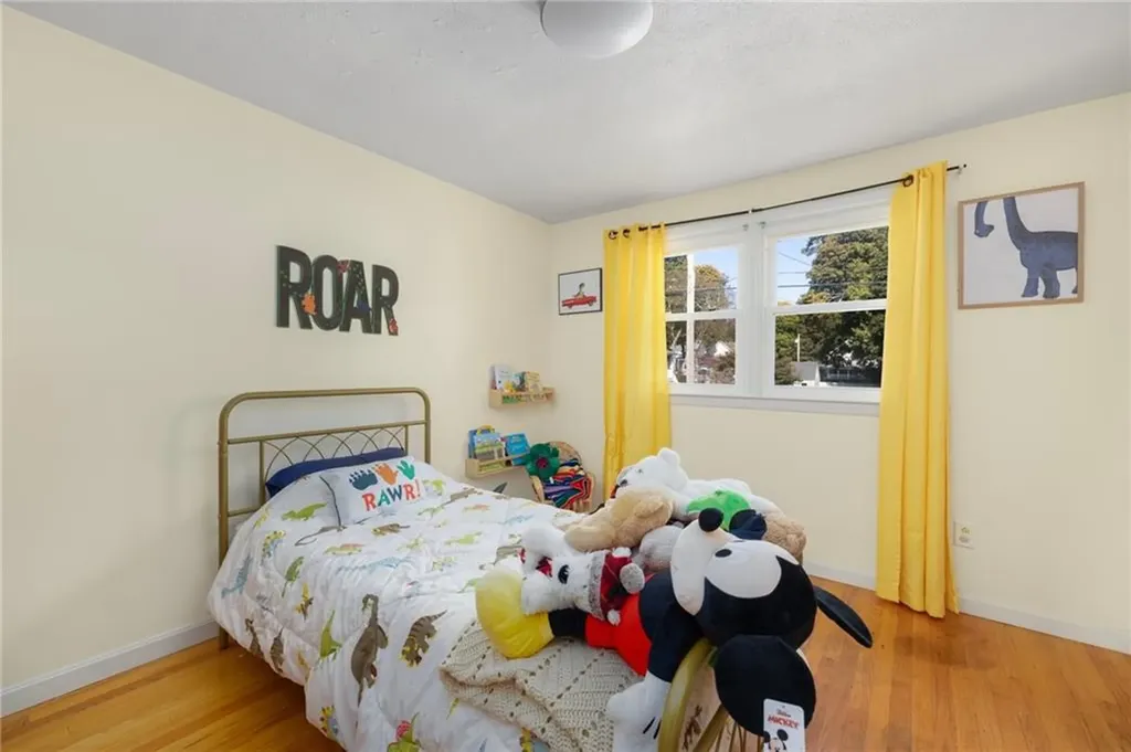 70 Pender Avenue Warwick RI 02889