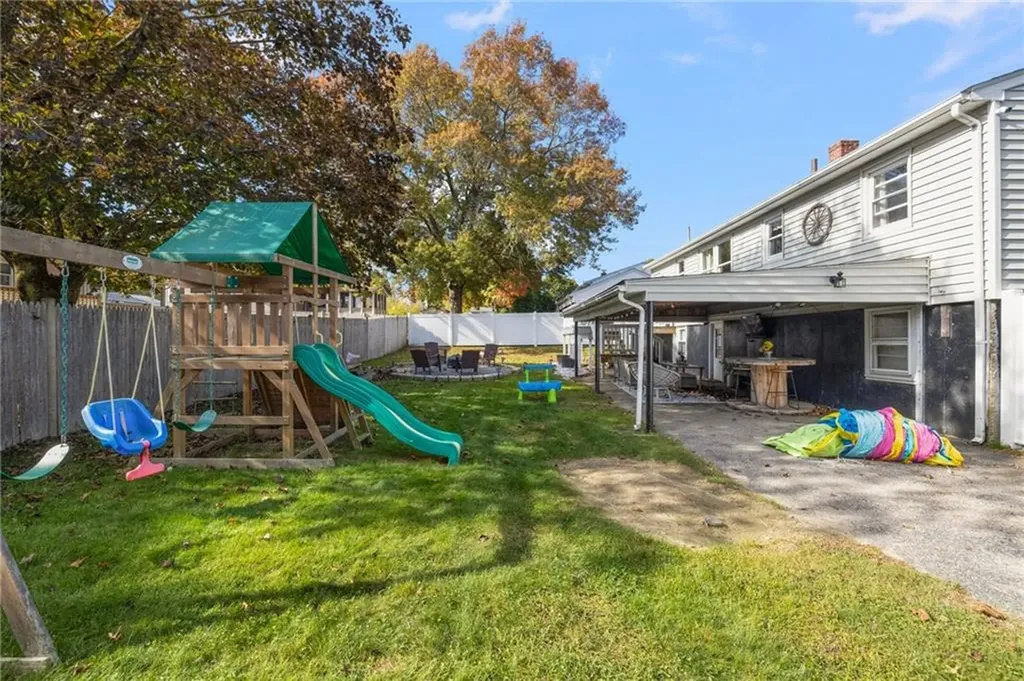 70 Pender Avenue Warwick RI 02889