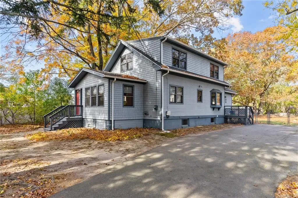 565 Sandy Lane Warwick RI 02889