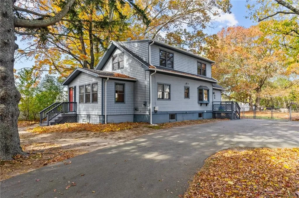 565 Sandy Lane Warwick RI 02889