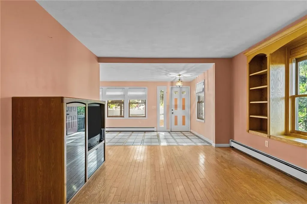 565 Sandy Lane Warwick RI 02889