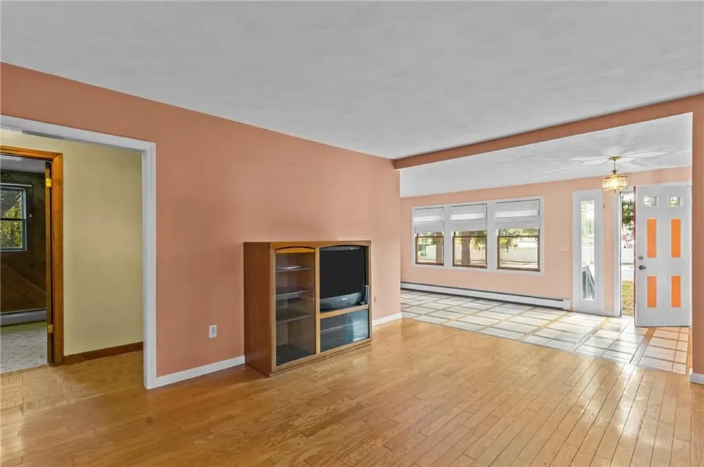 565 Sandy Lane Warwick RI 02889