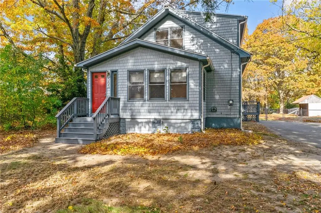 565 Sandy Lane Warwick RI 02889