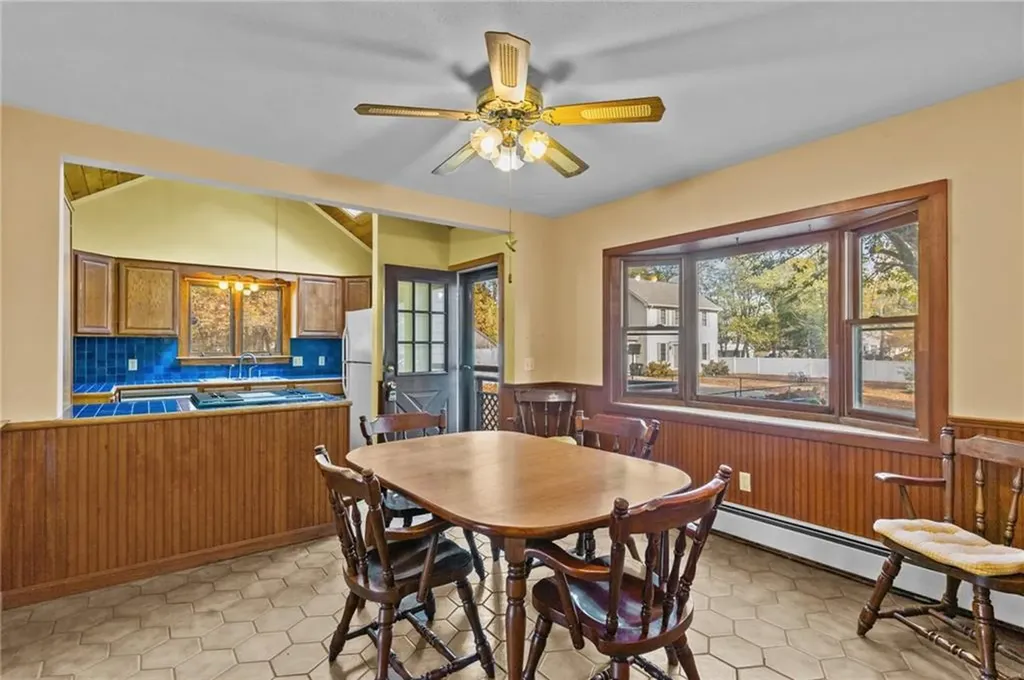 565 Sandy Lane Warwick RI 02889