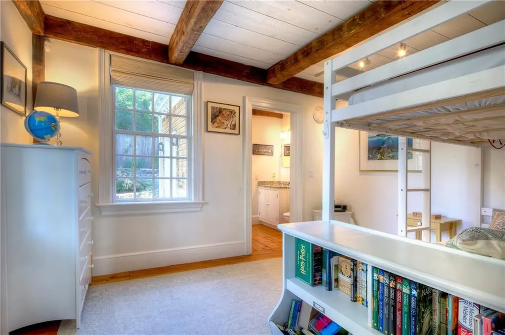 3 Webster Court Newport RI 02840