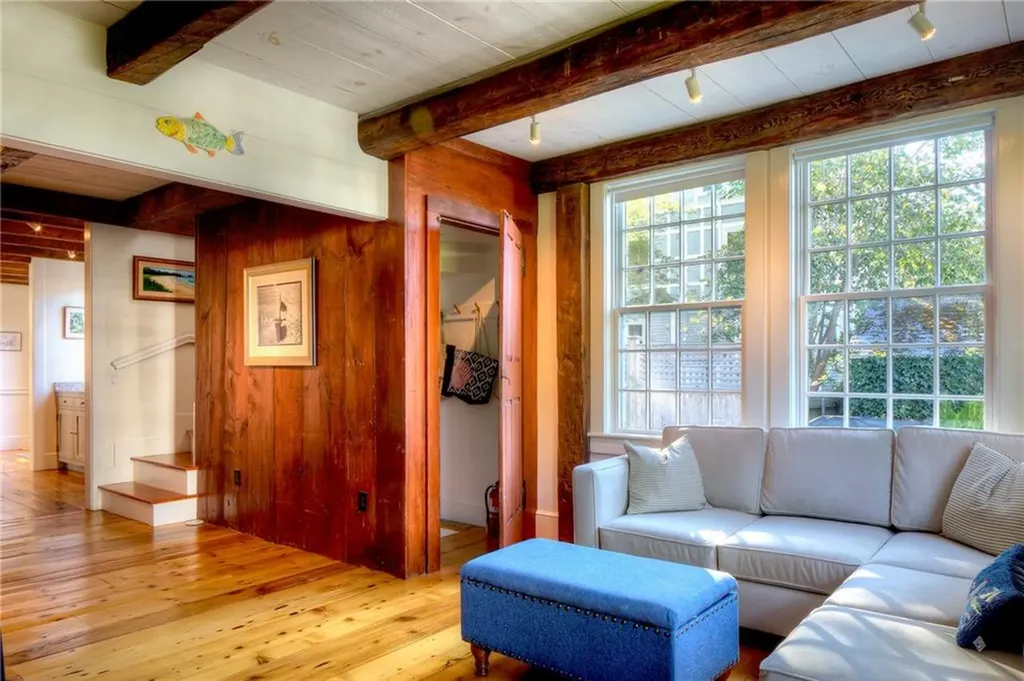 3 Webster Court Newport RI 02840