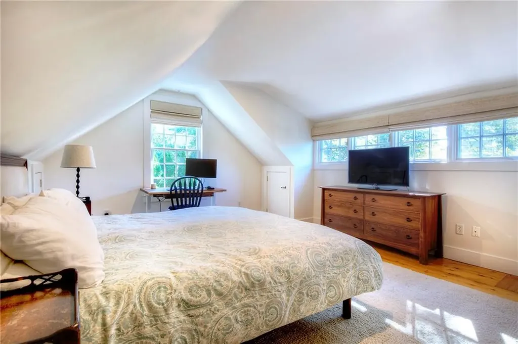 3 Webster Court Newport RI 02840