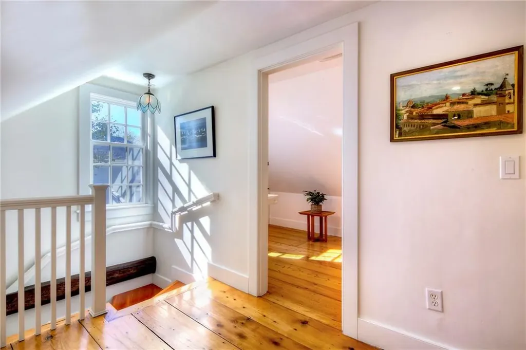 3 Webster Court Newport RI 02840