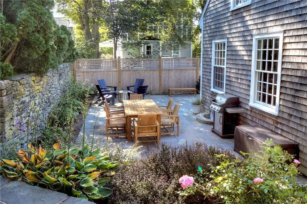 3 Webster Court Newport RI 02840