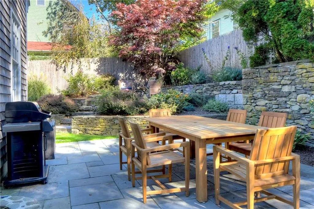 3 Webster Court Newport RI 02840