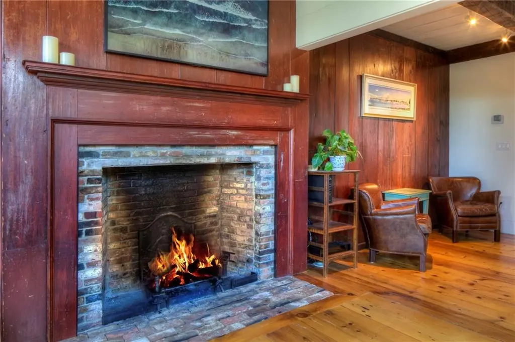 3 Webster Court Newport RI 02840