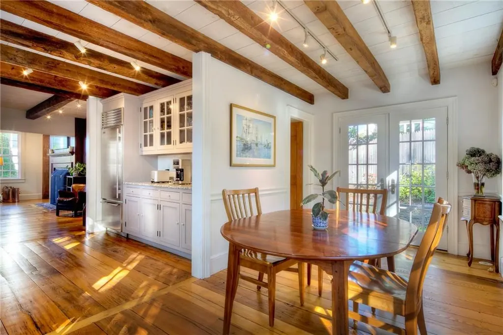 3 Webster Court Newport RI 02840
