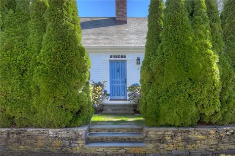 3 Webster Court Newport RI 02840