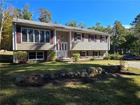 46 Fairview Avenue Hopkinton RI 02832
