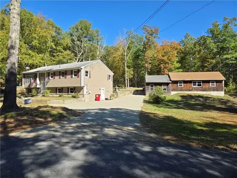 46 Fairview Avenue Hopkinton RI 02832