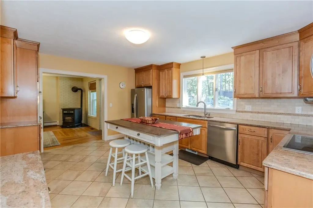 2 Red Chimney Drive Lincoln RI 02865