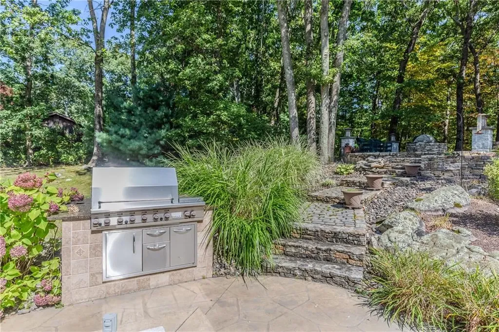 2 Red Chimney Drive Lincoln RI 02865