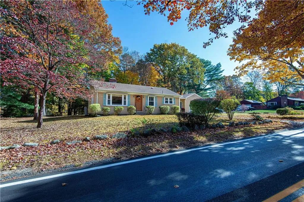 125 Hopkins Avenue Johnston RI 02919