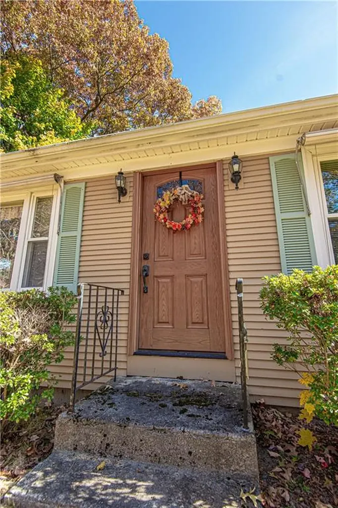 125 Hopkins Avenue Johnston RI 02919