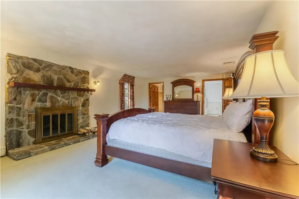 1301 Stony Lane North Kingstown RI 02852