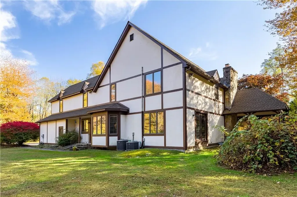 1301 Stony Lane North Kingstown RI 02852