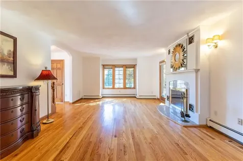 1301 Stony Lane North Kingstown RI 02852