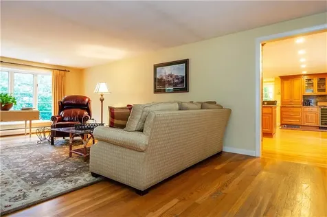 9 Tory Lane East Greenwich RI 02818