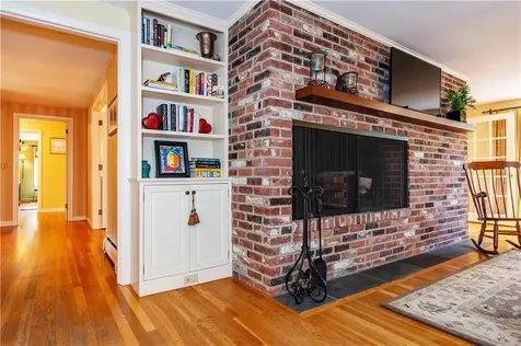 9 Tory Lane East Greenwich RI 02818