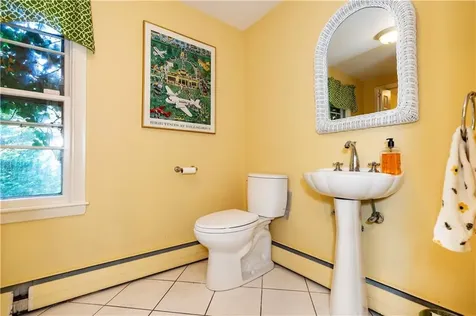 9 Tory Lane East Greenwich RI 02818