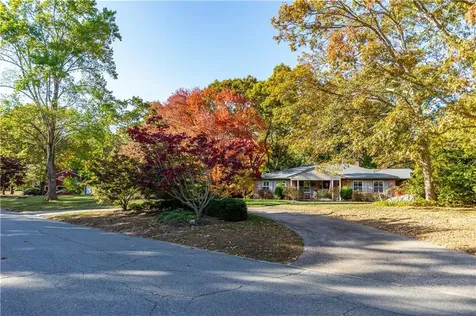 9 Tory Lane East Greenwich RI 02818