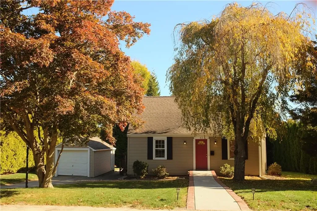 42 Franconia Drive Cranston RI 02920