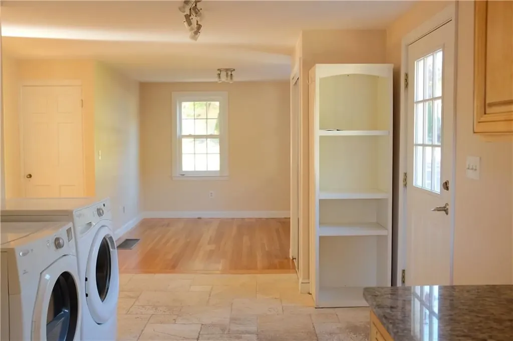 42 Franconia Drive Cranston RI 02920