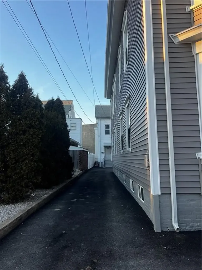 47 Kenyon Street Providence RI 02903