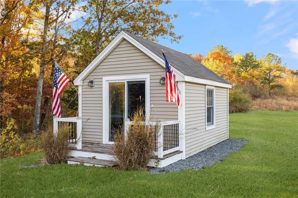 16 Katie Lane Cumberland RI 02864