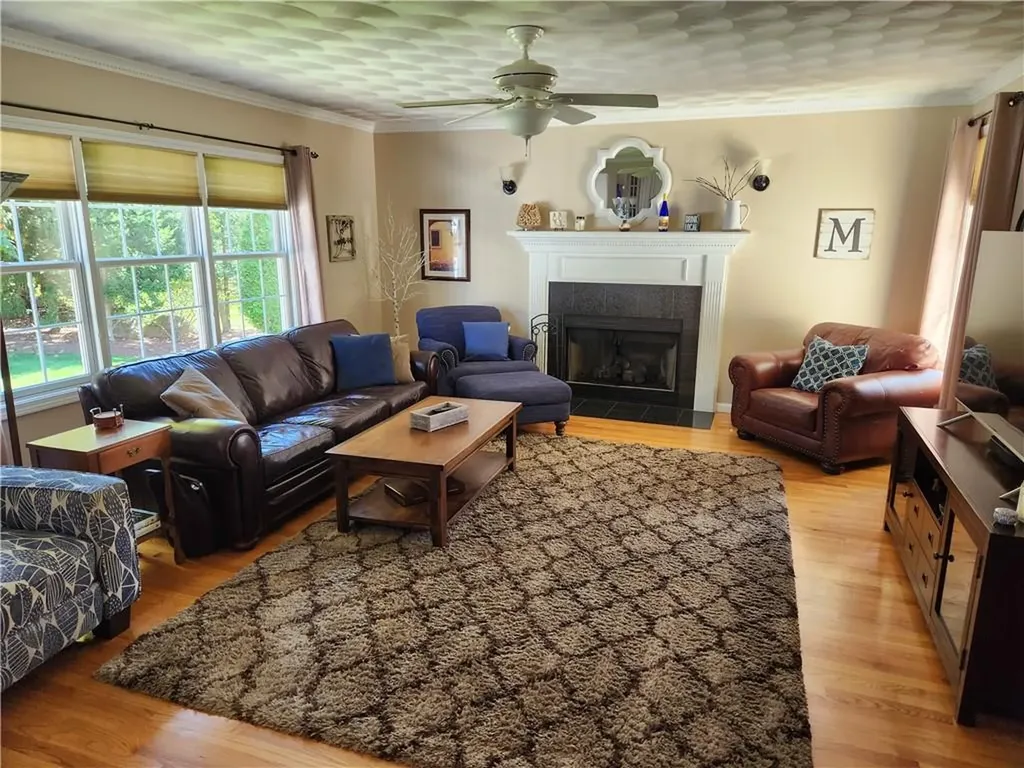 2 Jay Court Cranston RI 02921