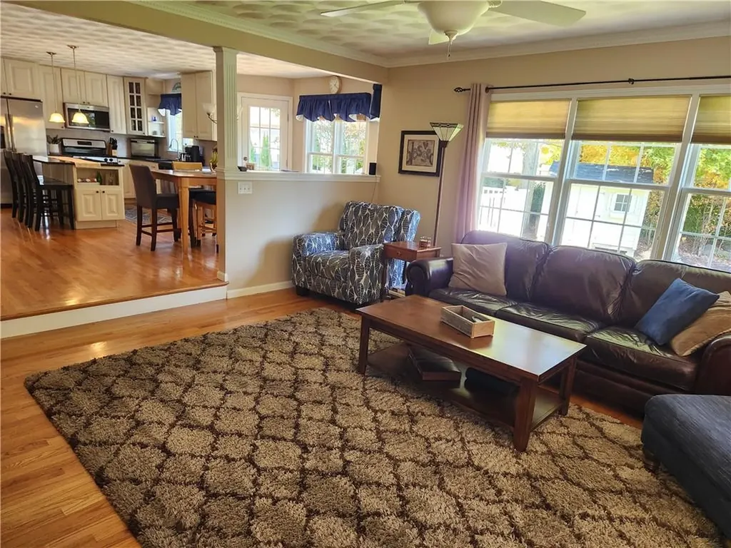 2 Jay Court Cranston RI 02921