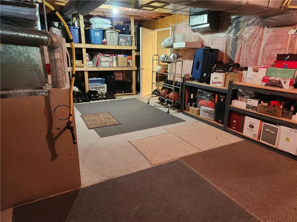 2 Jay Court Cranston RI 02921